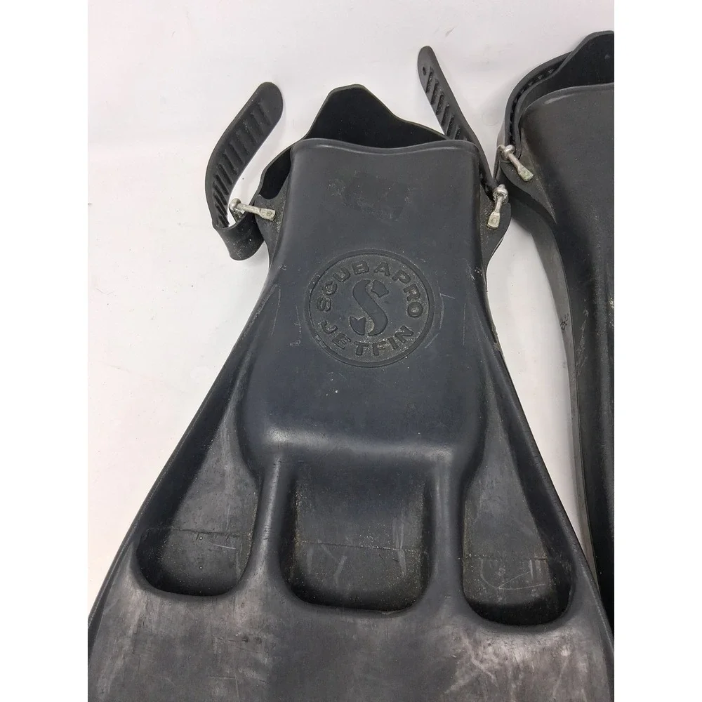SCUBAPRO Jet Fin Vented Design Made in the USA Black Rubber Diving Fins Medium